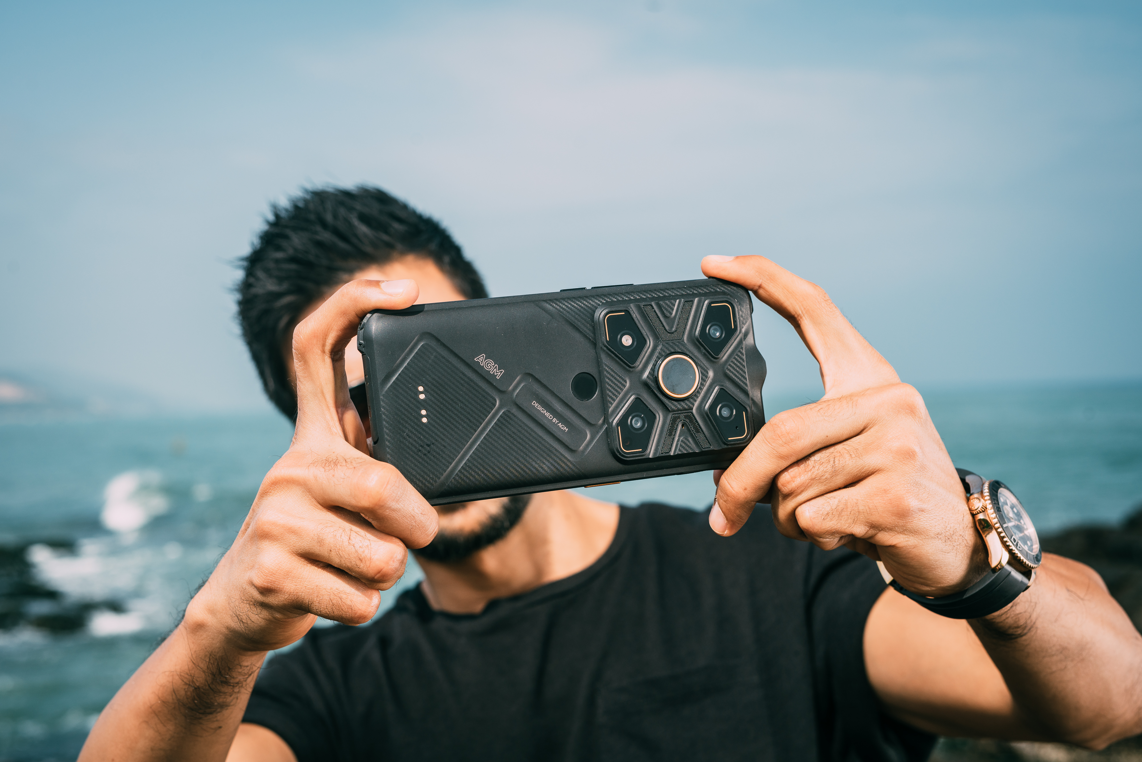 手机与热像仪的结合体，AGM发布G1S Pro | 科技前线