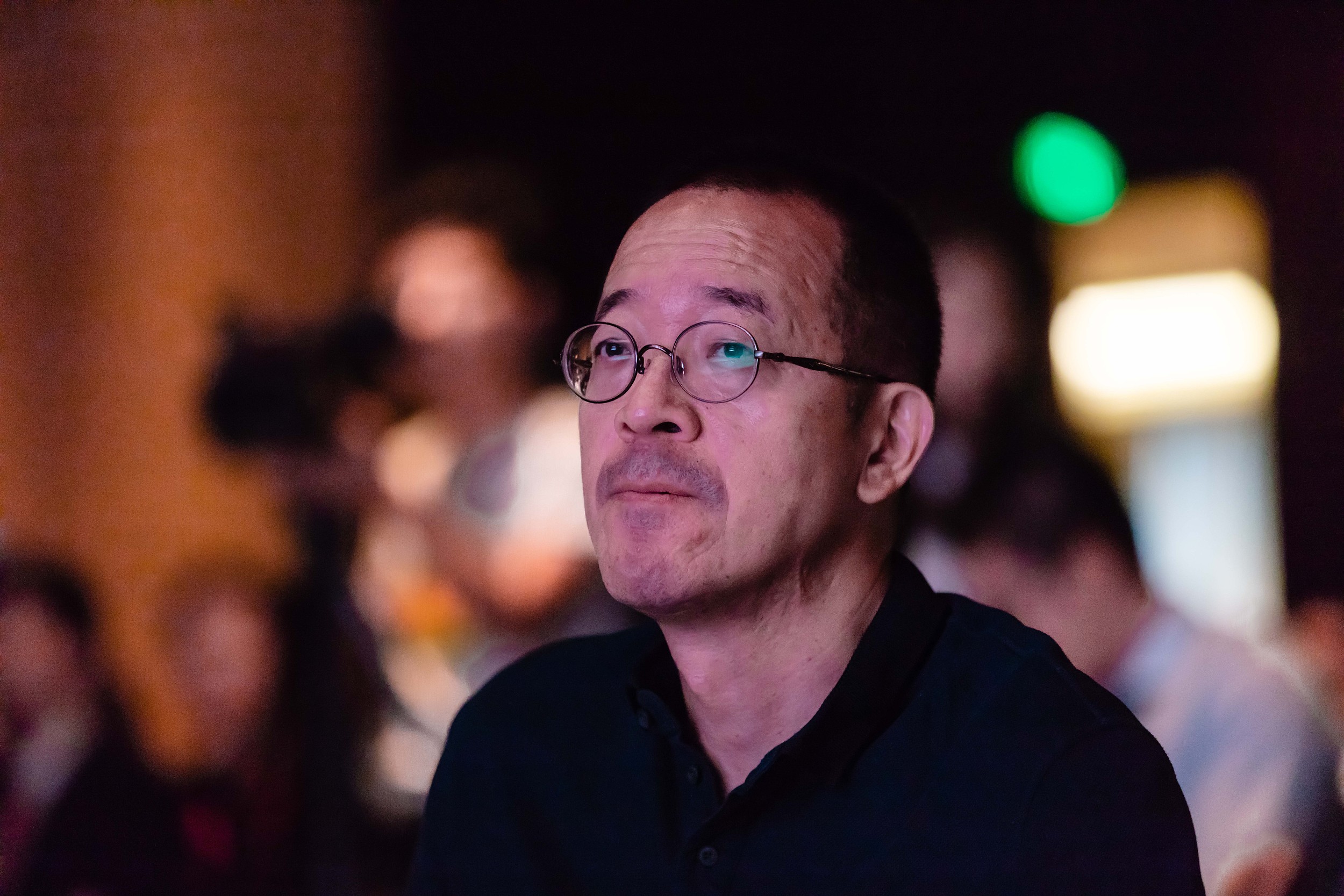 在直播间，俞敏洪与罗永浩擦肩而过