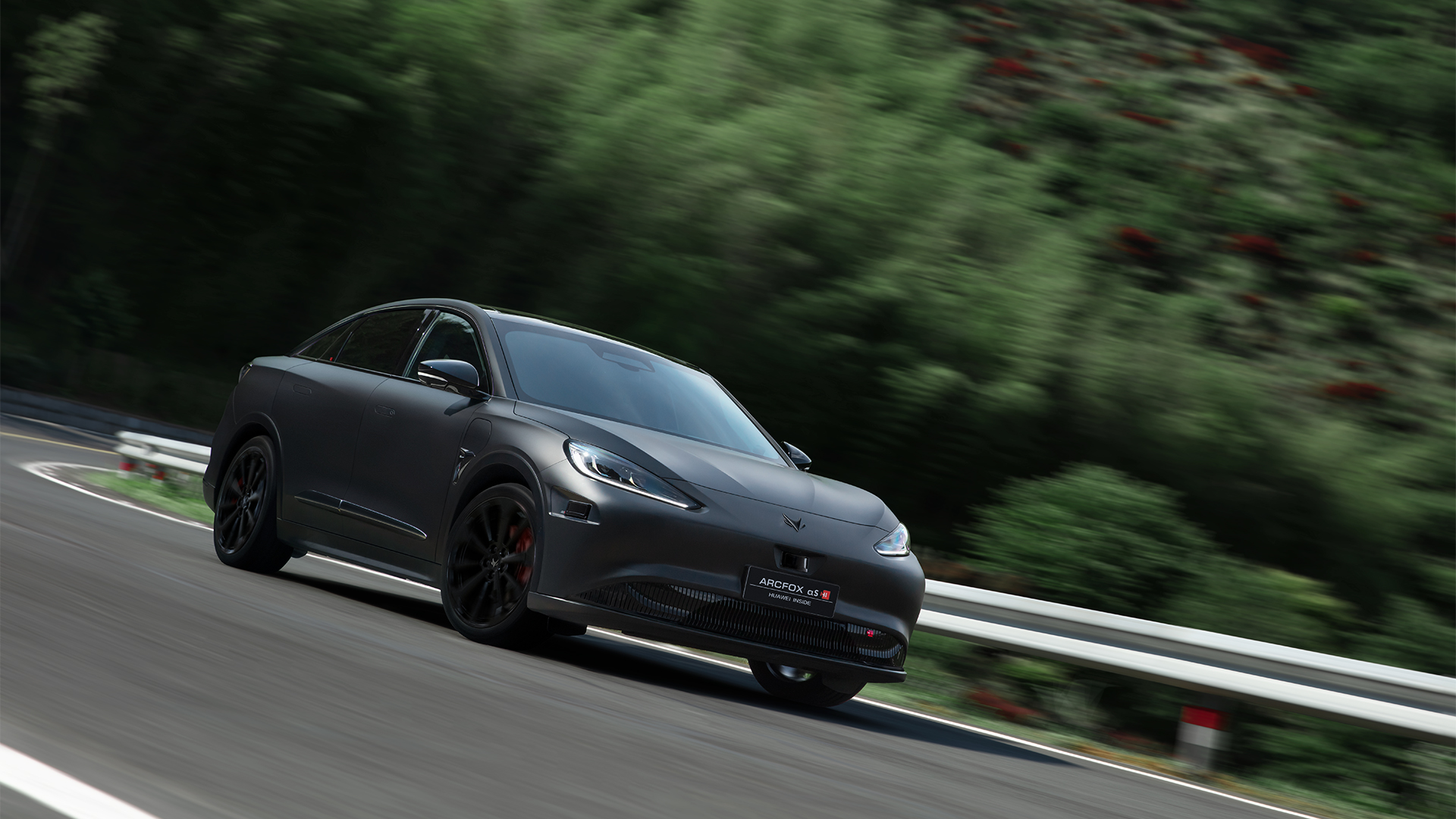 逐步打通全场景智驾，极狐阿尔法S全新HI版7月开启交付 | 一线车讯