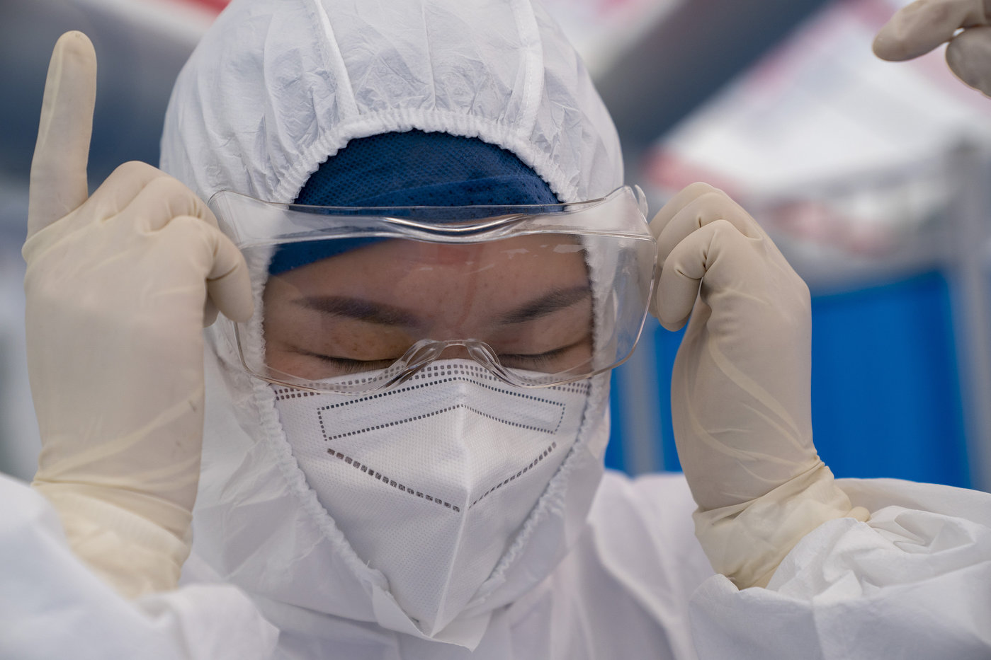 China Cuts Covid-19 Hotel Quarantine to 7 Days from 14 Days