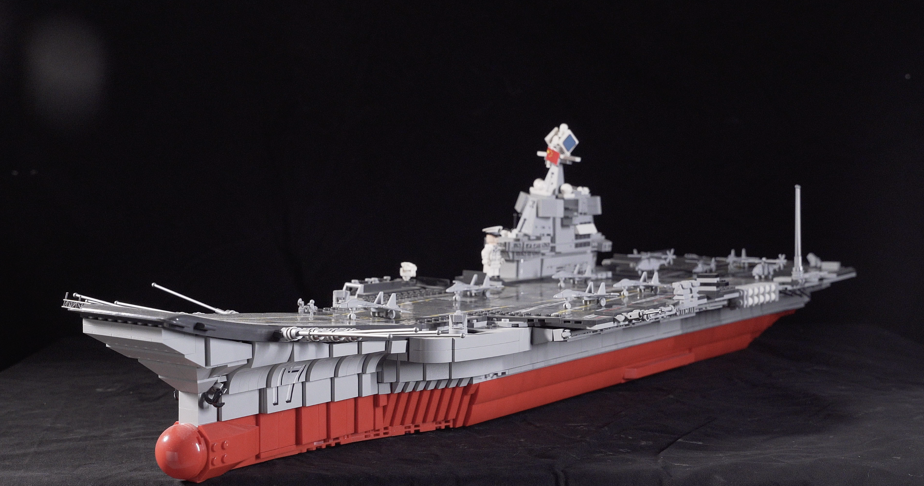 图为森宝积木&ldquo;山东舰&rdquo;积木001号产品