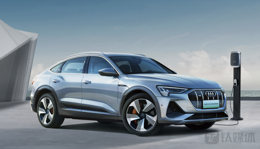 奥迪旗下纯电车型命名以“e”作为标签。(图片来源:奥迪官网)