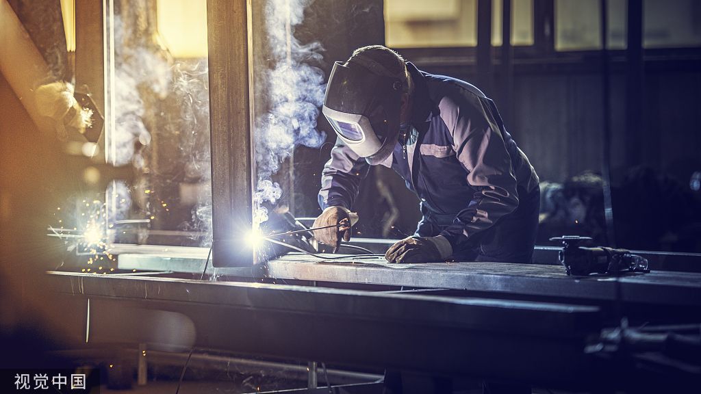 “直播带岗”助力蓝领招聘，快手从“有趣”变得“有用”