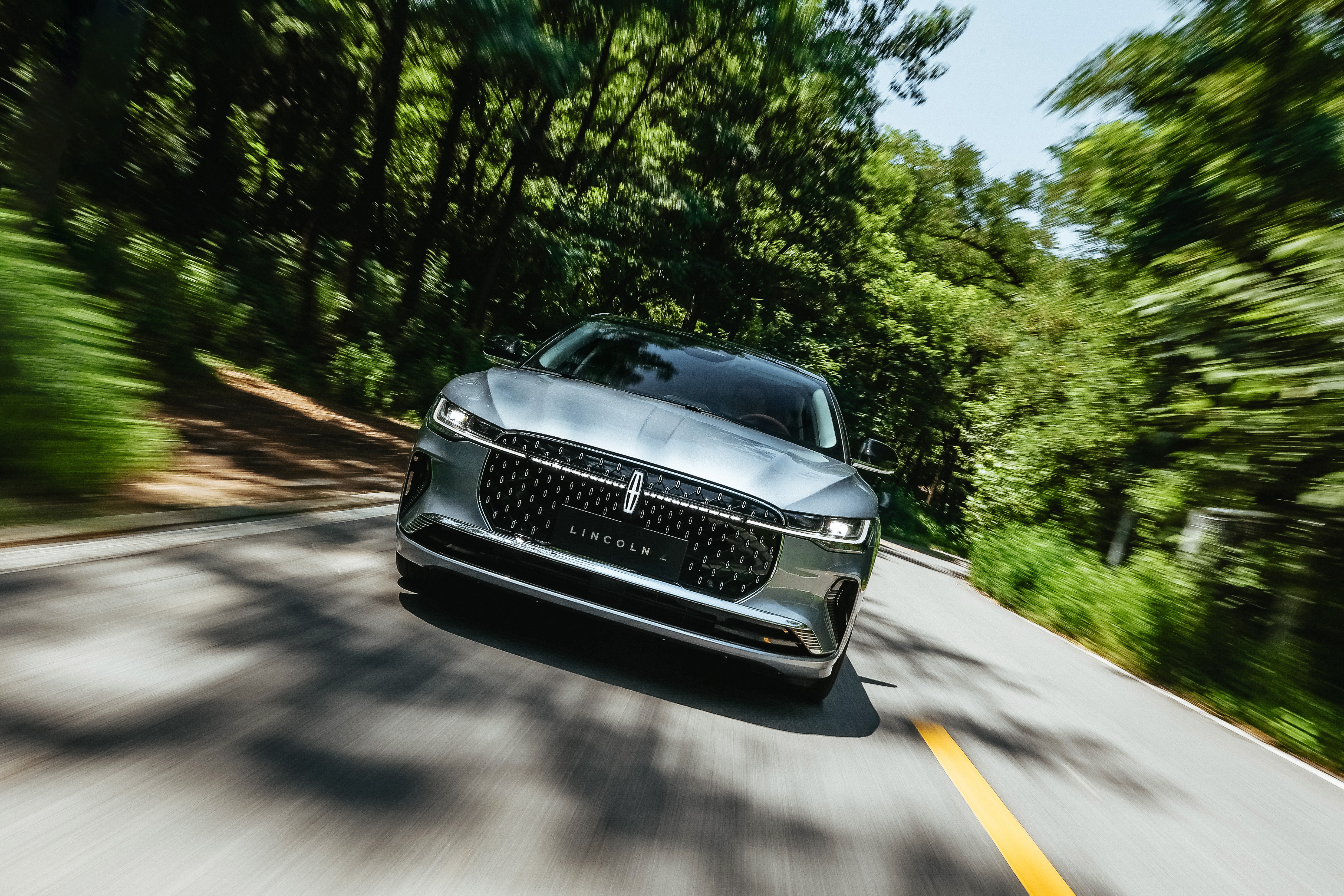 国内轿车市场的回归之作，全新林肯Z试驾体验