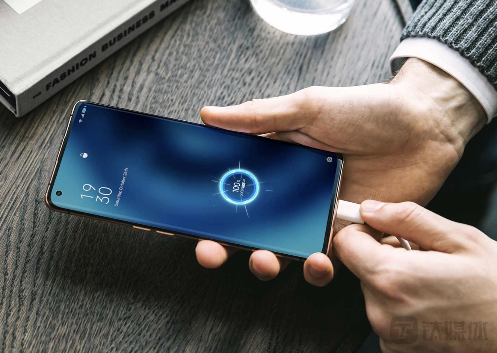 随着手机性能的不断提升,对于快速充电的需求也与日俱增