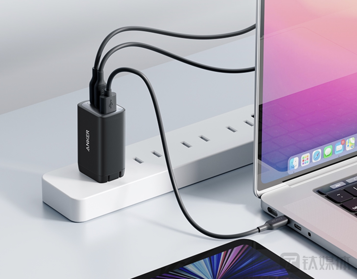 氮化镓充电器可以在较小的体积内实现大功率的输出