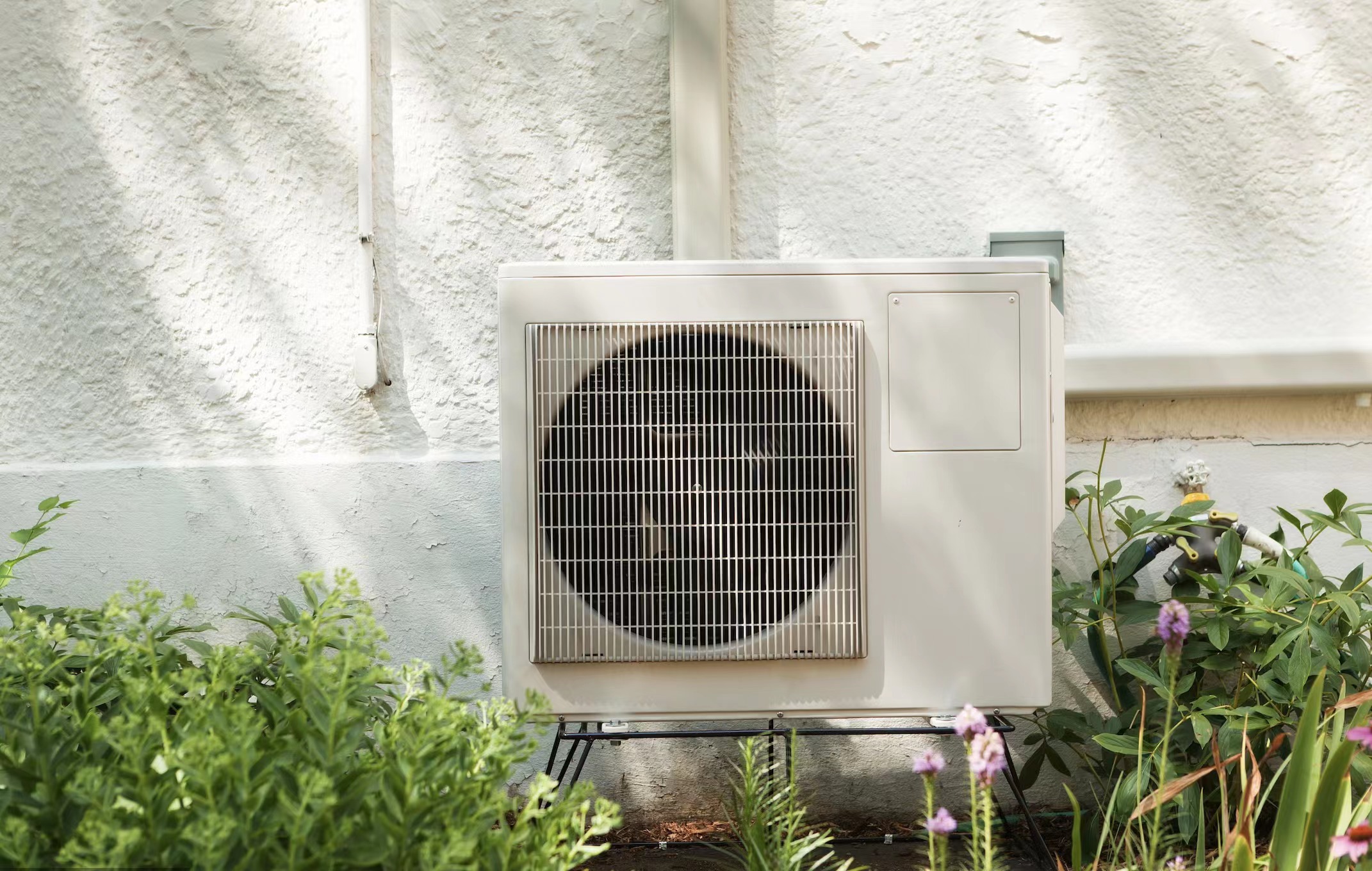 空调换热器，来源：视觉中国