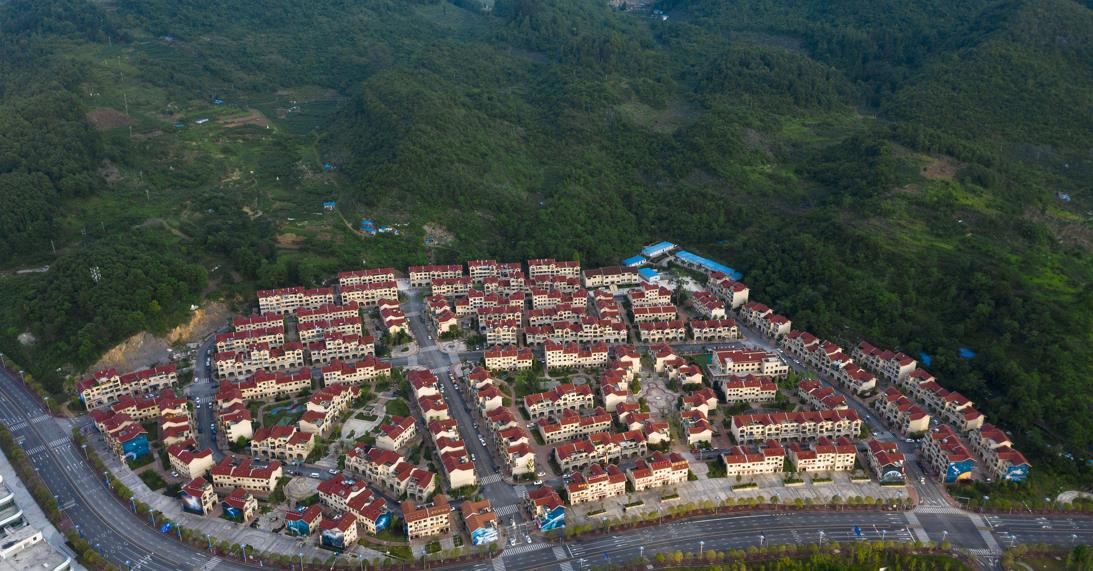 漂在大城市，我在县城买了房