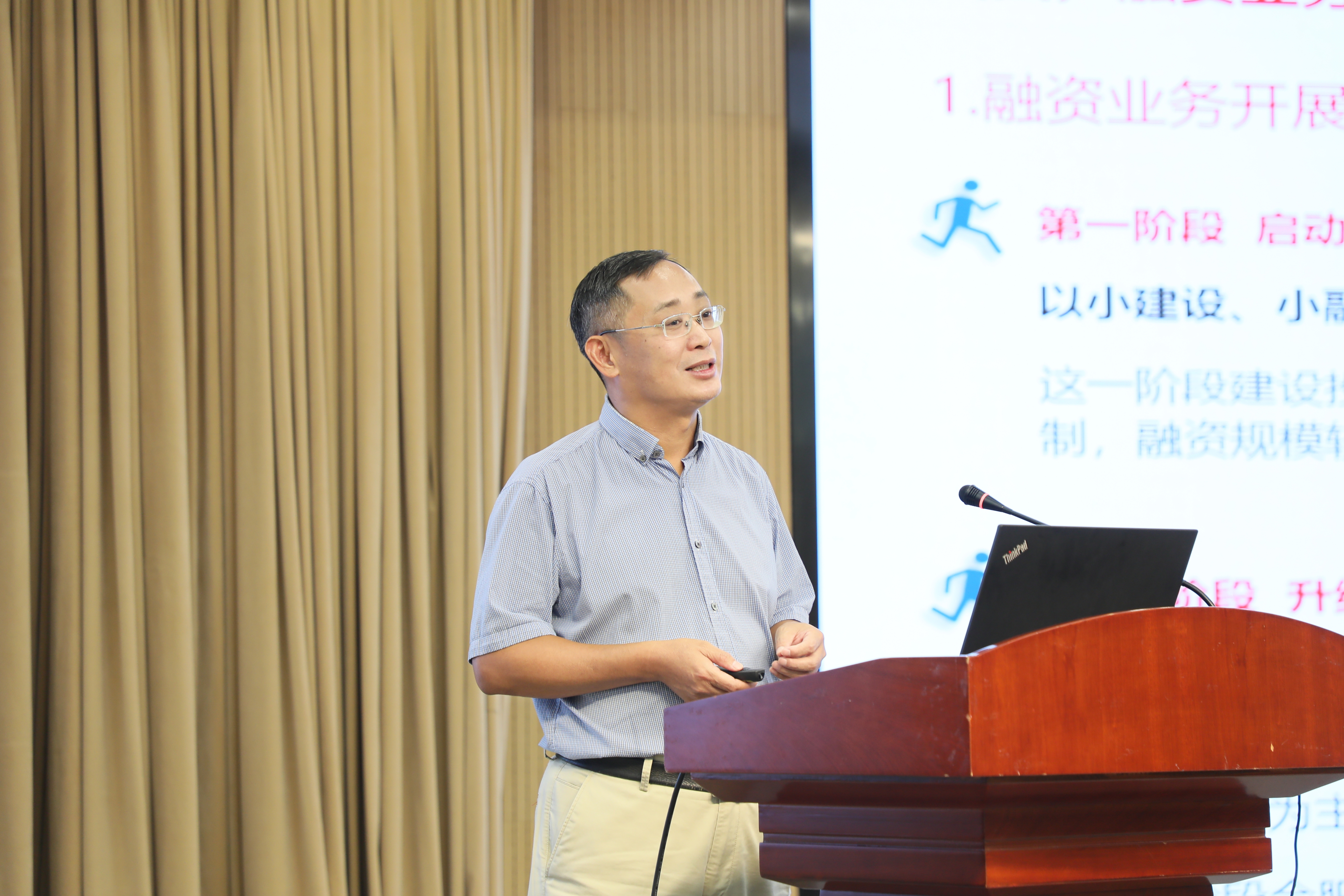 合肥高新建設(shè)投資集團(tuán)公司黨委書記、董事長 王強(qiáng)