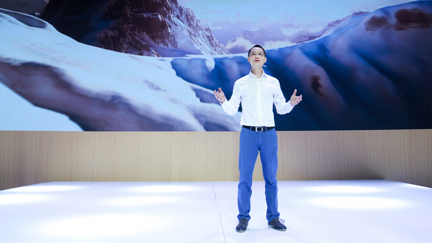 江铃福特汽车科技（上海）有限公司总裁向东平