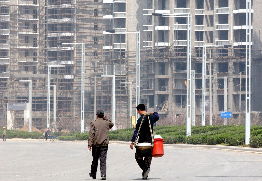 悬崖边的南通建筑业