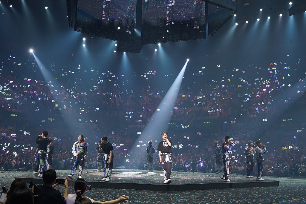 李嘉诚家族，三年缔造香港娱业仅剩的“奇迹” ？