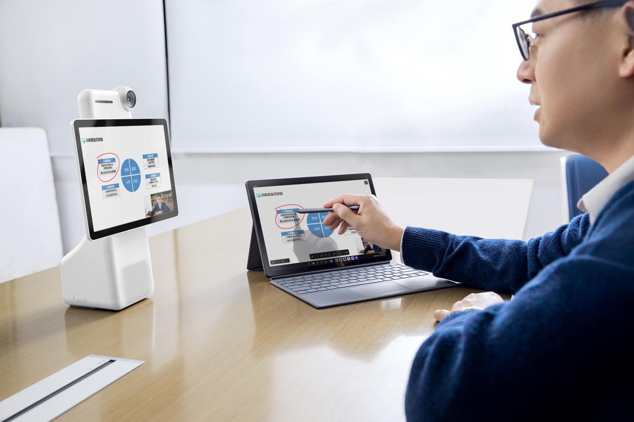 直播如何更智能？卡多希发布一鸣AMAZE等直播生态产品 | 科技前线