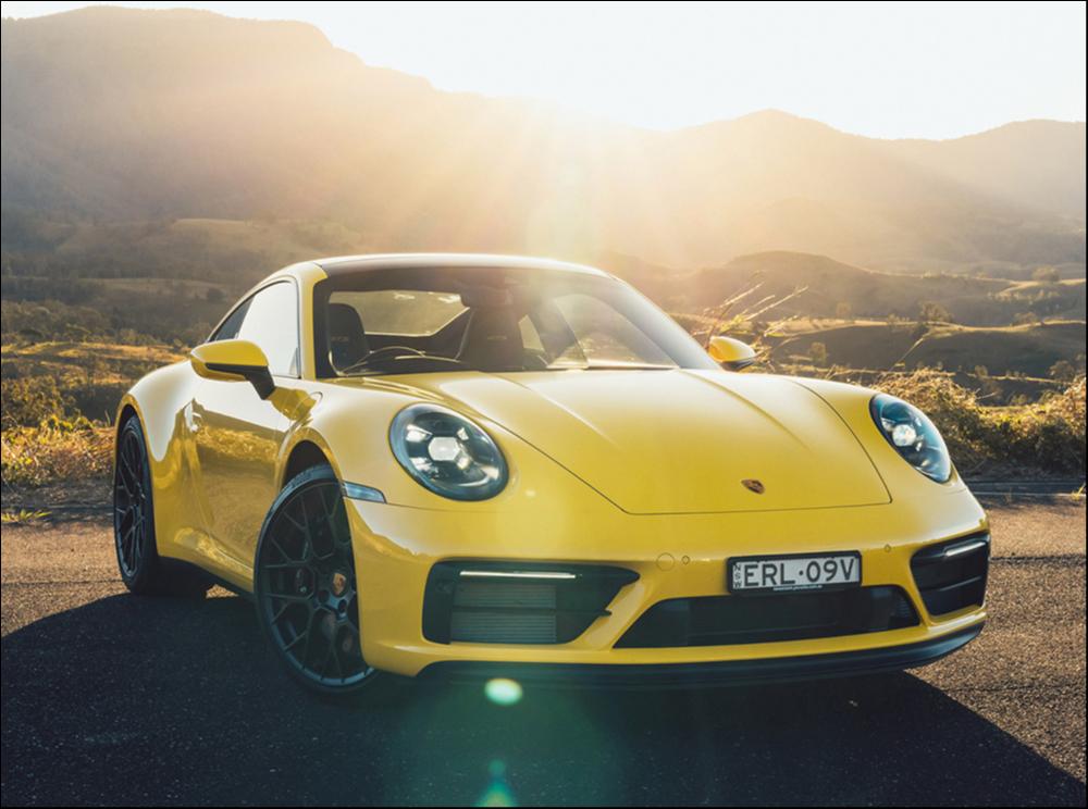 保时捷价格崩盘：中产滑落的失意者