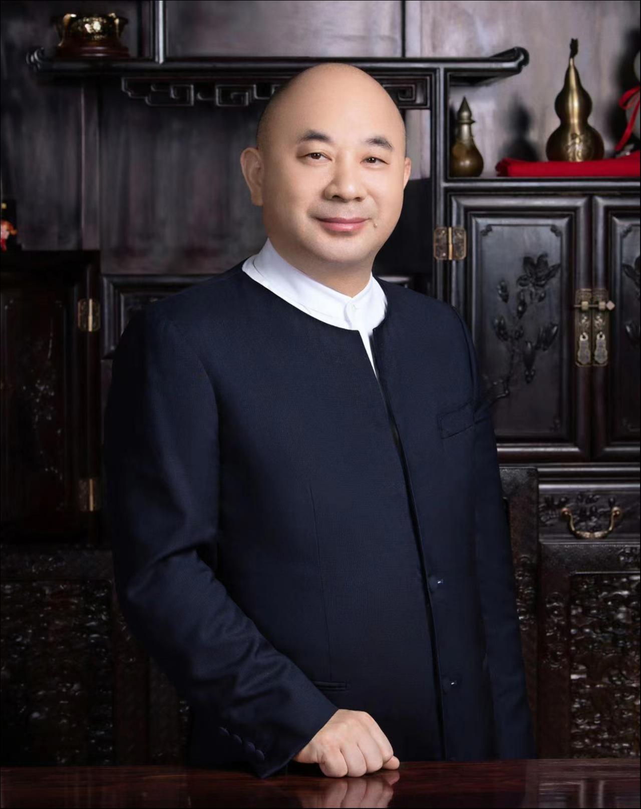 正威国际集团创始人、董事局主席王文银，安徽安庆人。图片来源：正威国际集团官网