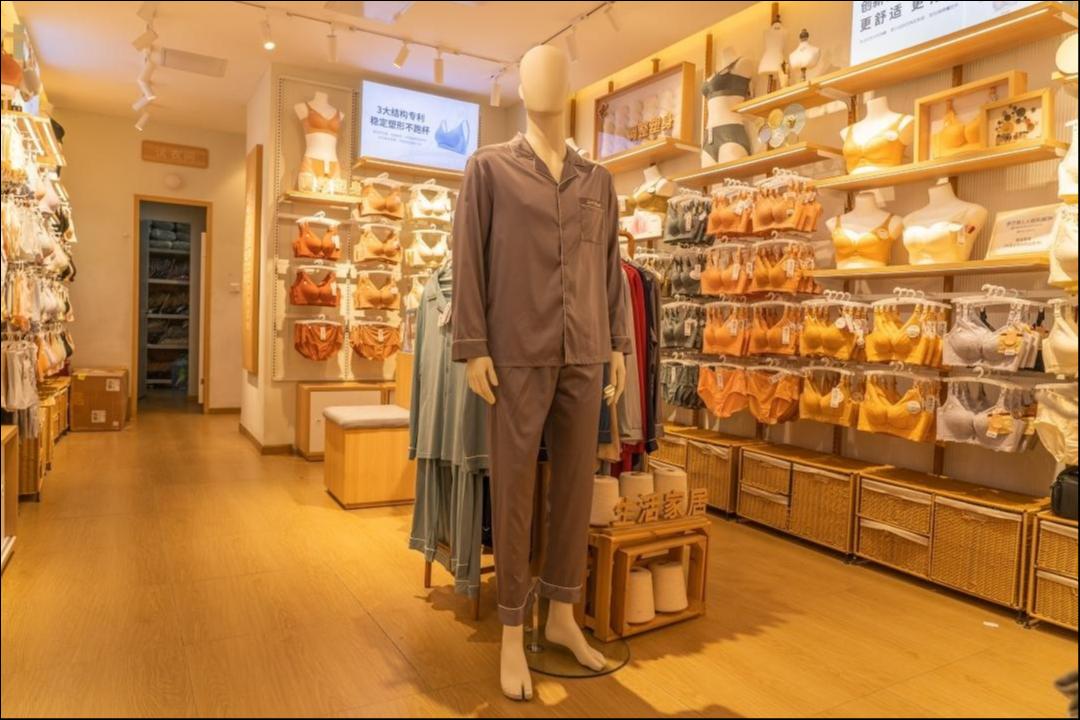 店内设有多种系列产品