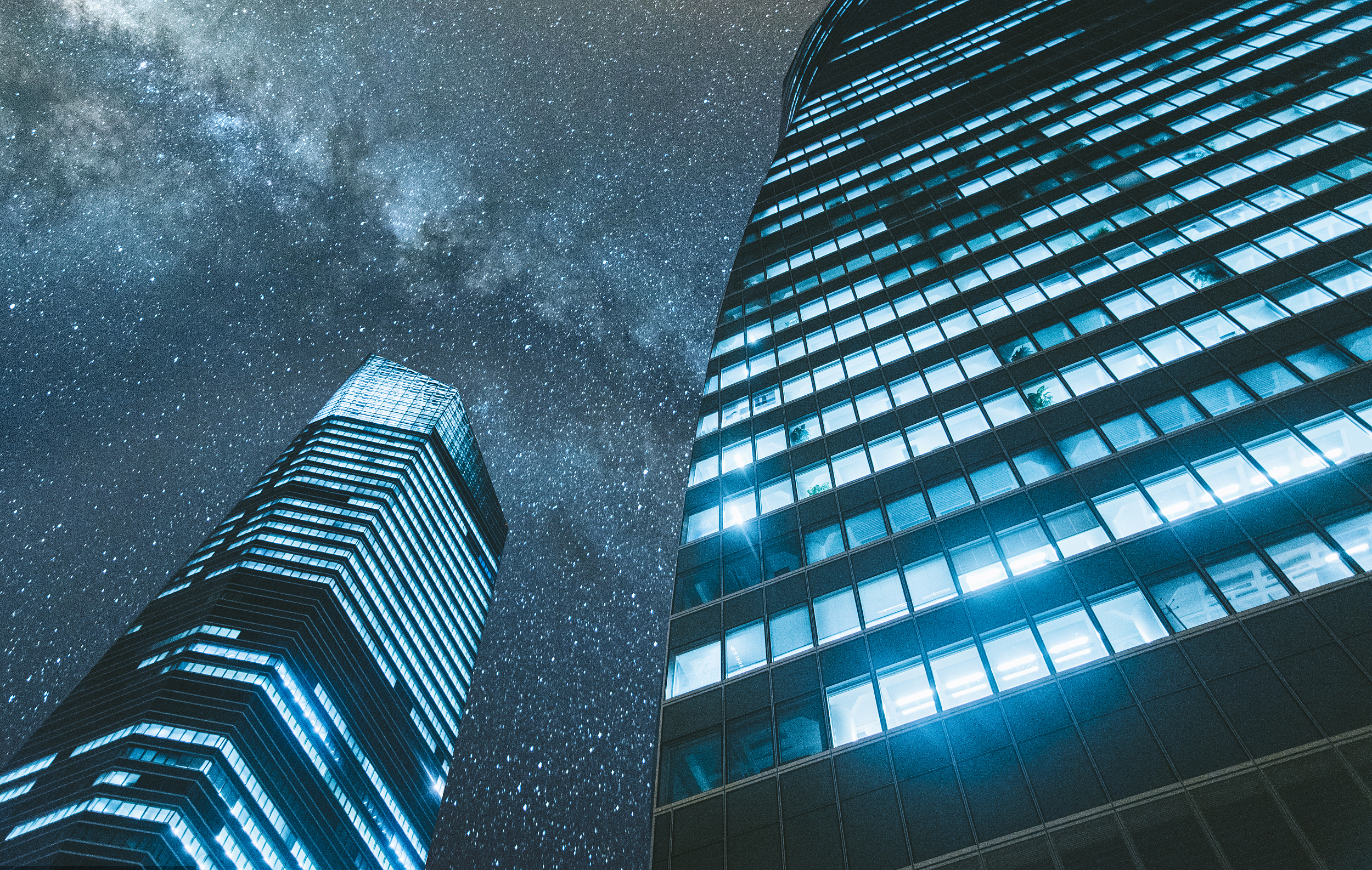 【全球热门公司周报】中国联通回应与腾讯新设合营企业；国美停发员工工资；鸿海集团称郑州富士康园区维持闭环运作；苏宁易购前三季巨亏45亿；腾讯大股东辟谣中信组团收购股份传闻；台积电被曝大砍供应链订单；推特确认将从周五起在全公司范围裁员；宁德时代被曝对理想使用限制条款