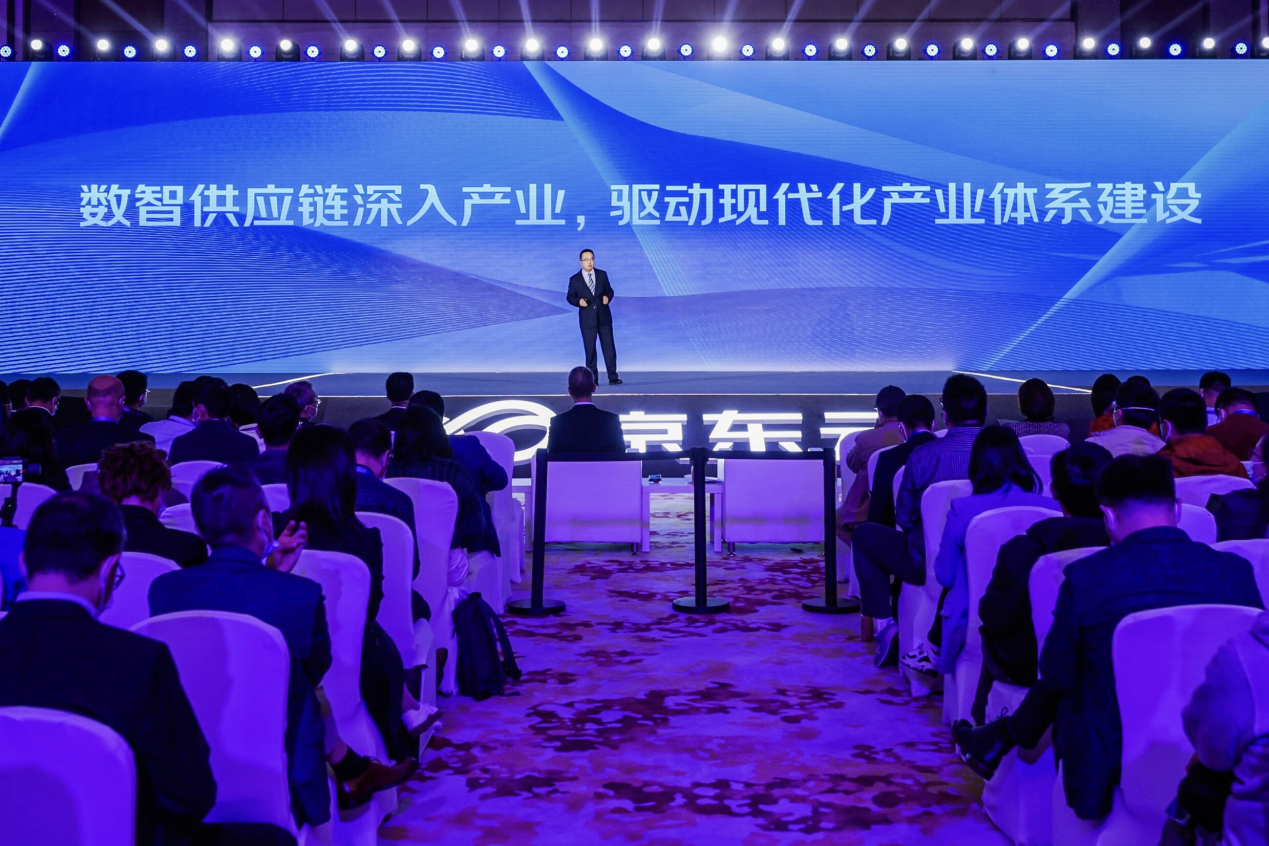 京东集团副总裁、京东云事业群总裁高礼强