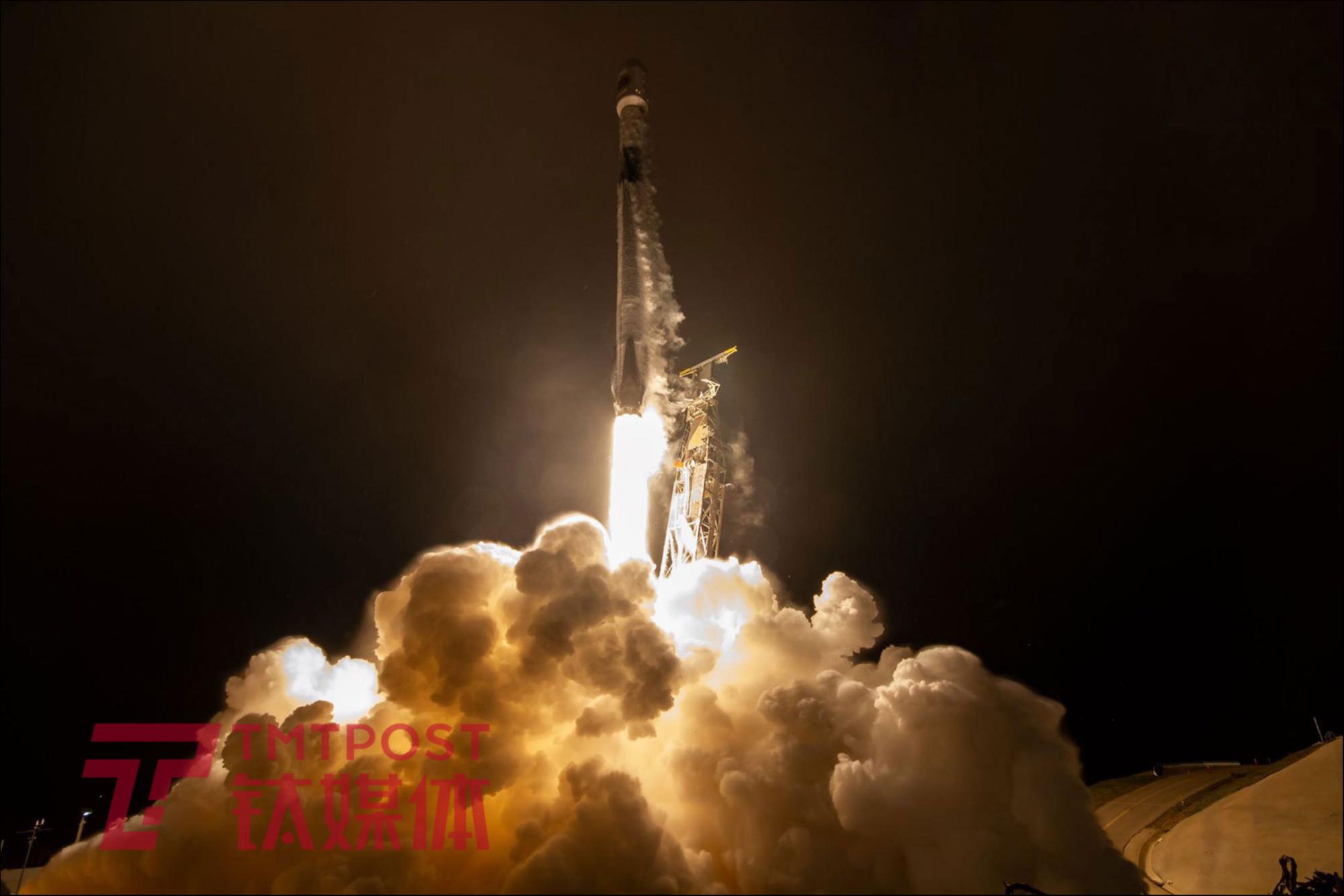 12月31日，SpaceX官宣2022年发射收官，全年发射61次，平均每6天发射一次，成功率100%。猎鹰9号成一年内单一运载工具发射次数最多的世界纪录保持者。同时，截止当天，SpaceX实现第160次成功回收。