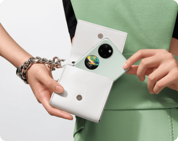 方寸之间，折叠屏手机是如何施展软硬实力的？