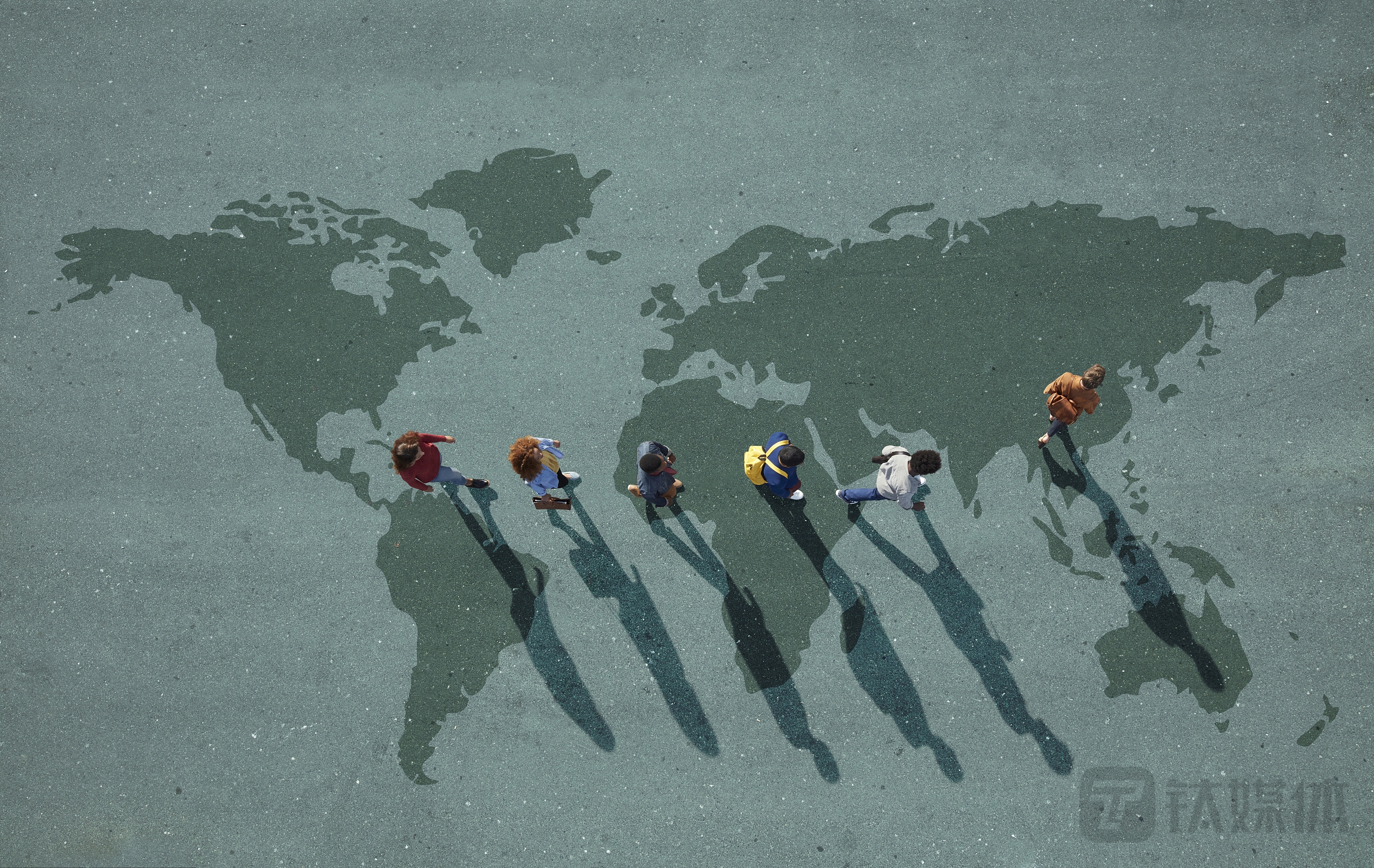 【全球热门公司周报】刘强东痛批中高层拿PPT欺骗自己；抖音开放出行小程序入驻；OPPO45亿拿387亩地造芯片；蔚来汽车大幅下调Q4交付指引