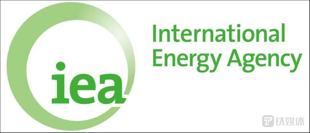 【钛晨报】IEA：西方制裁挤压俄罗斯石油供应，明年油价或再次上涨；腾讯旗下手游《光与夜之恋》：即日起将与沪上阿姨停止合作；苹果或将允许用户从第三方应用商店下载APP 以满足欧盟的严格合规要求