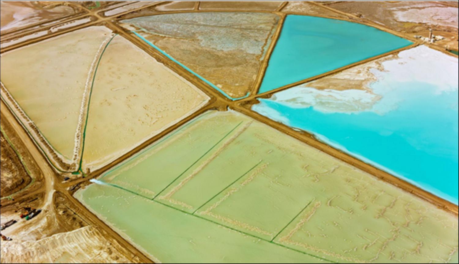 (锂矿,来源:视觉中国)