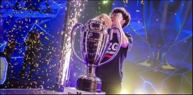 星际争霸2：当“dead game”走出一位冠军