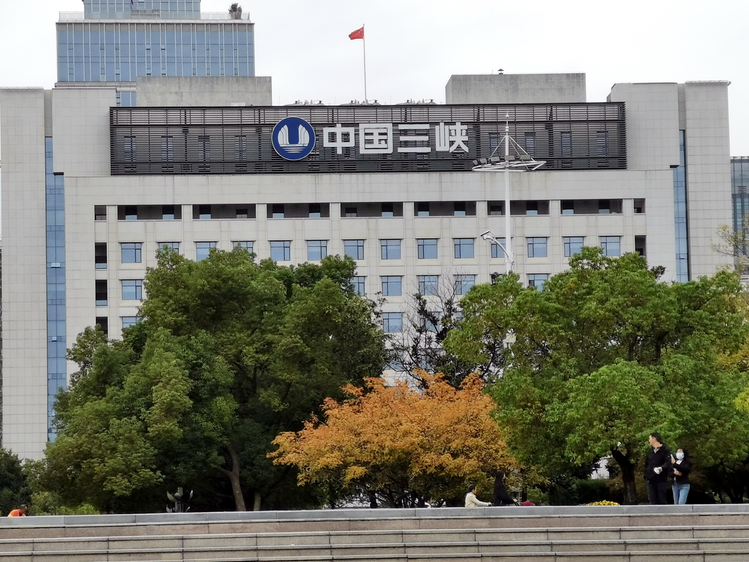 三峡“逼宫”，五大变阵