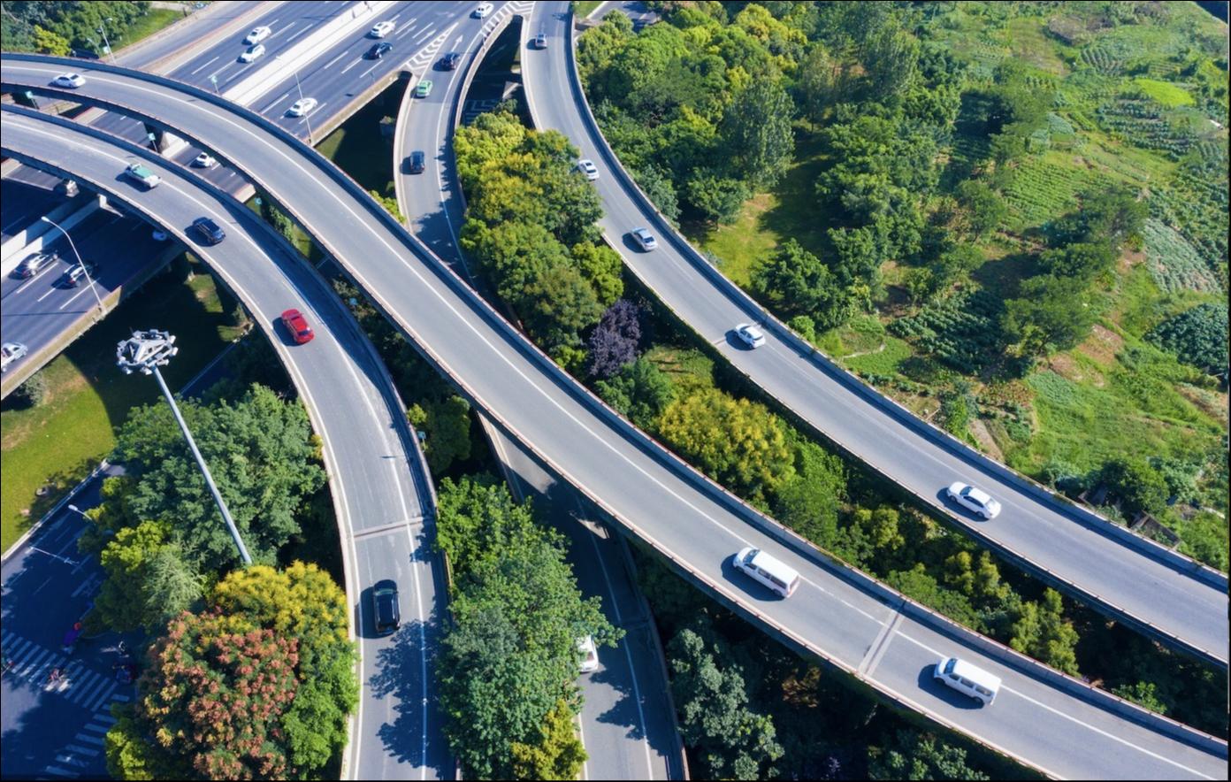 城市交通道路，来源于视觉中国