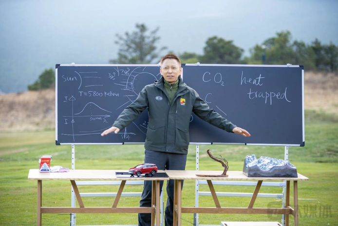 张朝阳硬核推导全球变暖速度，号召低碳行动“让后代有雪山可登”