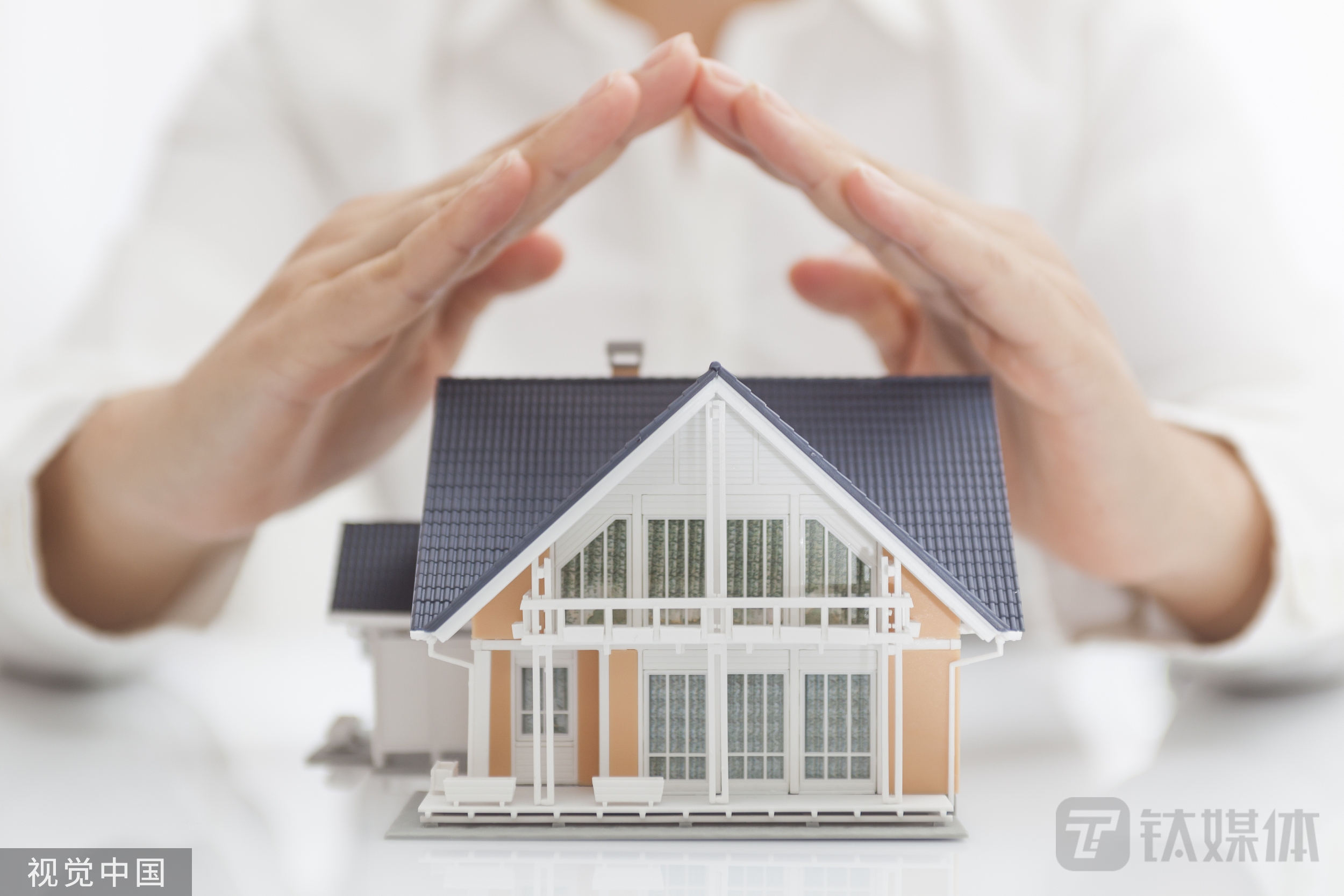 富力地产股票再创年内新低，4月总销售收入约16.6亿元，同比减少61.12%