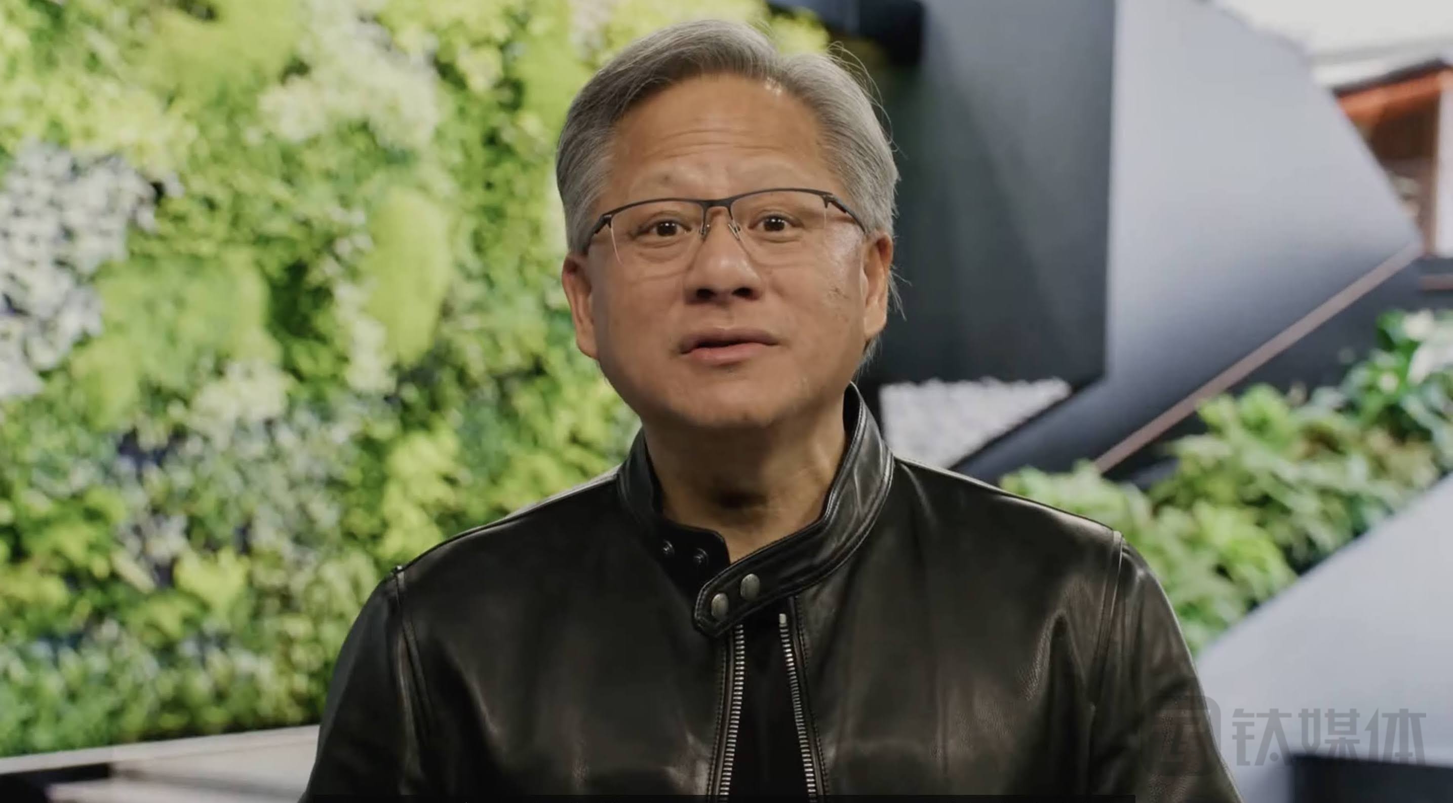 英伟达“联姻”Palantir，黄仁勋离“全栈解决方案提供商”更近一步？| 企服国际观察