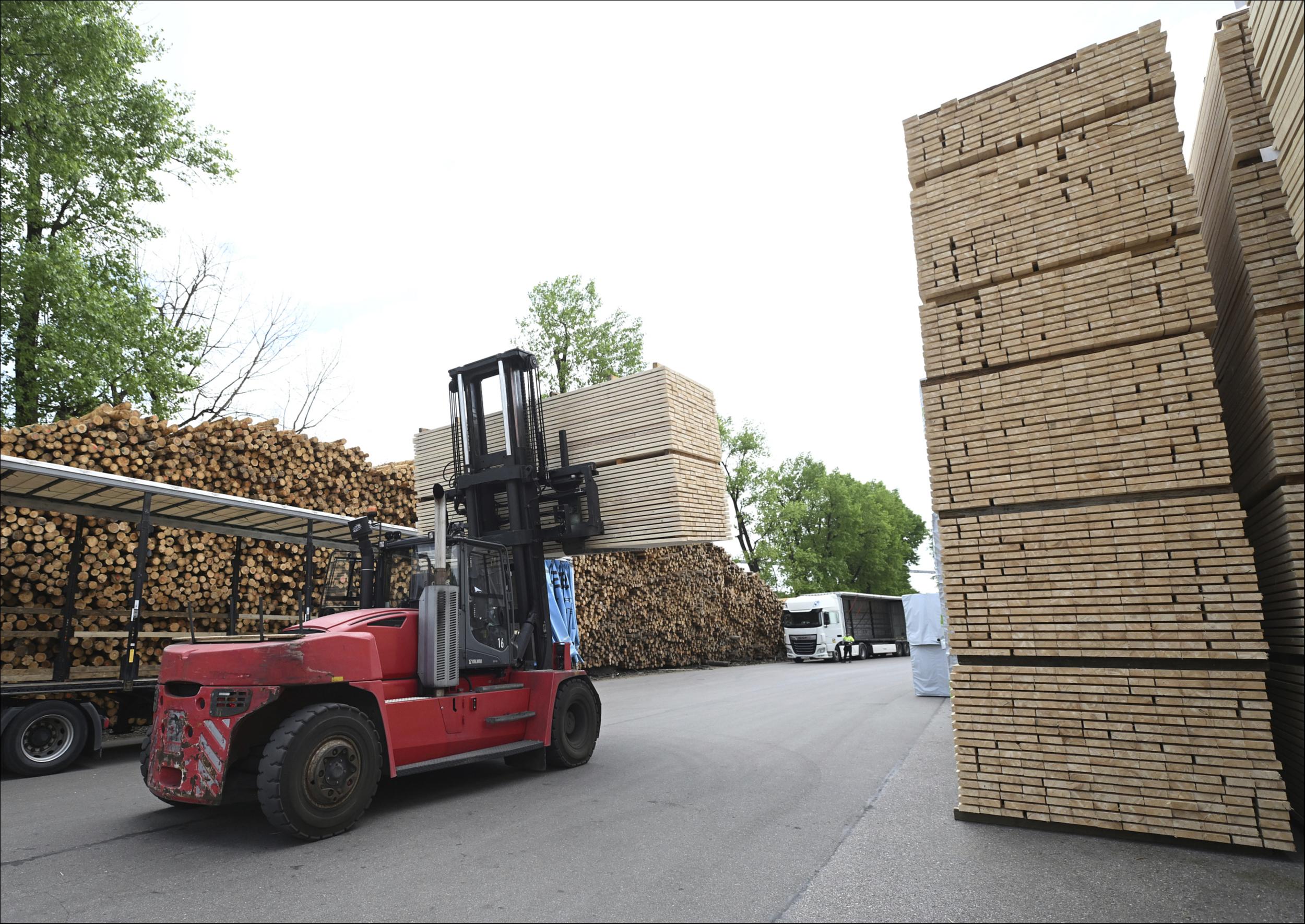 佛朗斯冲击港交所IPO：叉车租赁的未来是数字化？