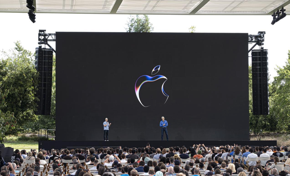 MR头显Vision Pro压轴，苹果用新系统、新硬件开启下一个十年