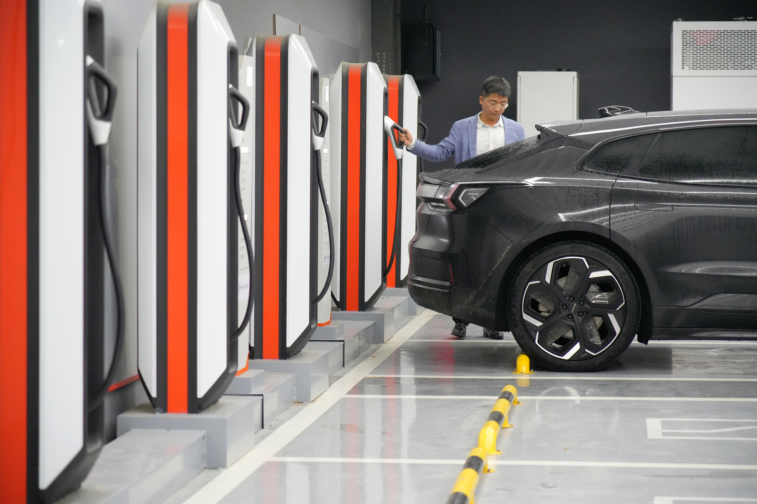 政策利好驱动，充电桩产业进入快速发展期 | 钛投研