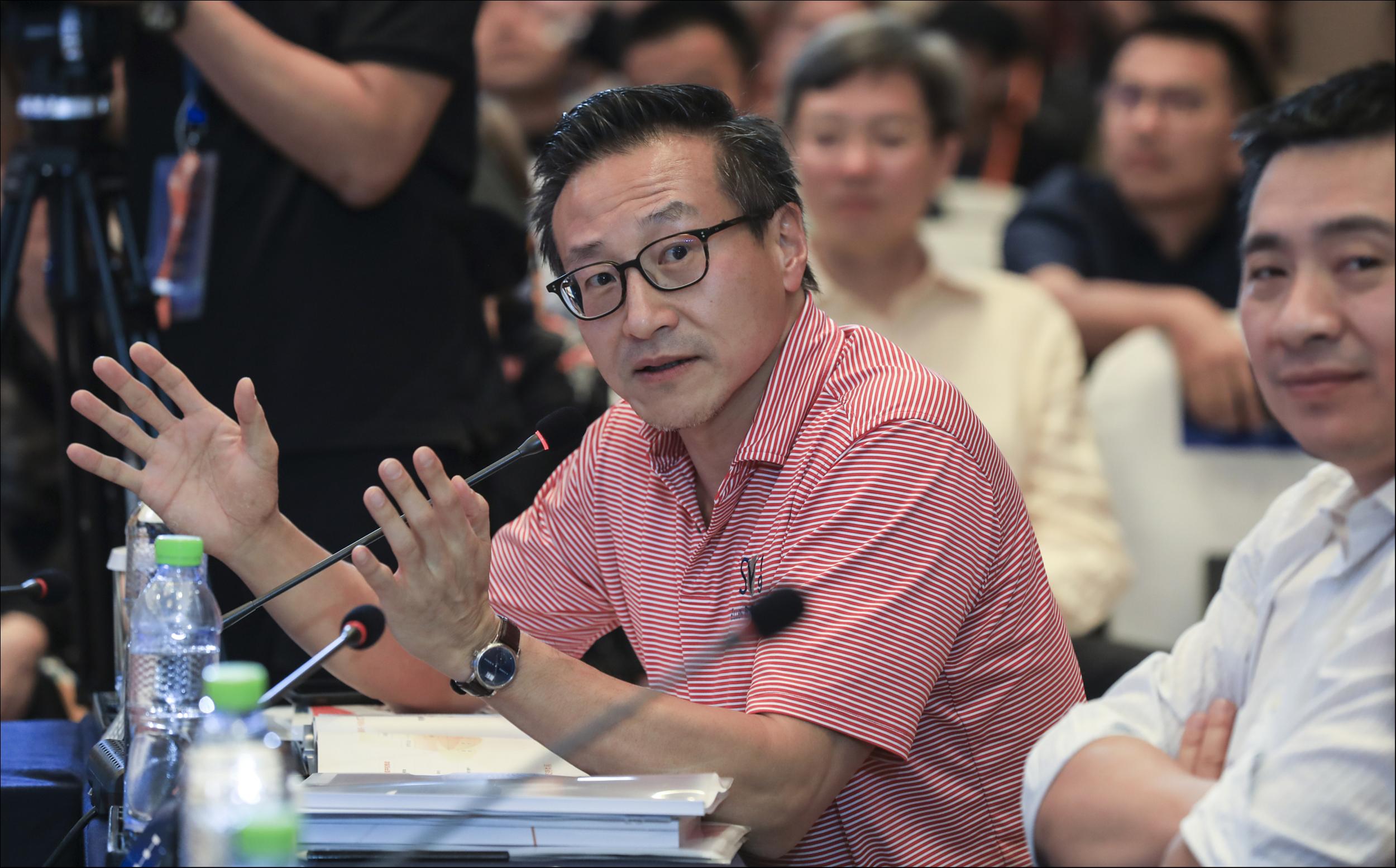 马云背后的男人，走上了阿里巴巴最前台