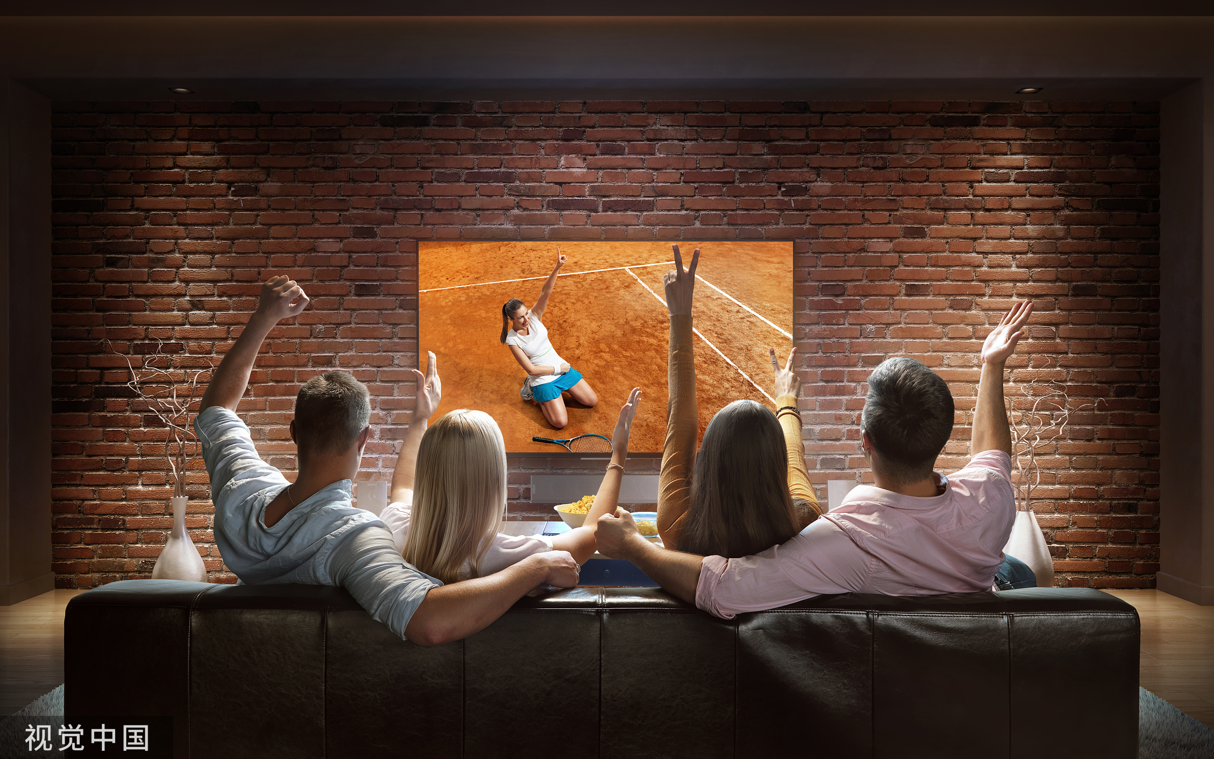 拥抱大模型，能否让电视迈入「强人工智能时代」？ | 钛媒体焦点