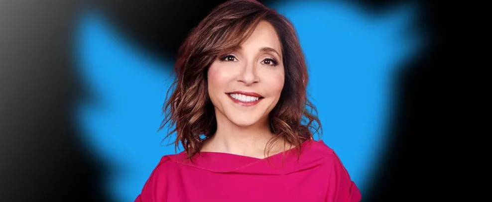 她把10厘米鞋跟踩进推特