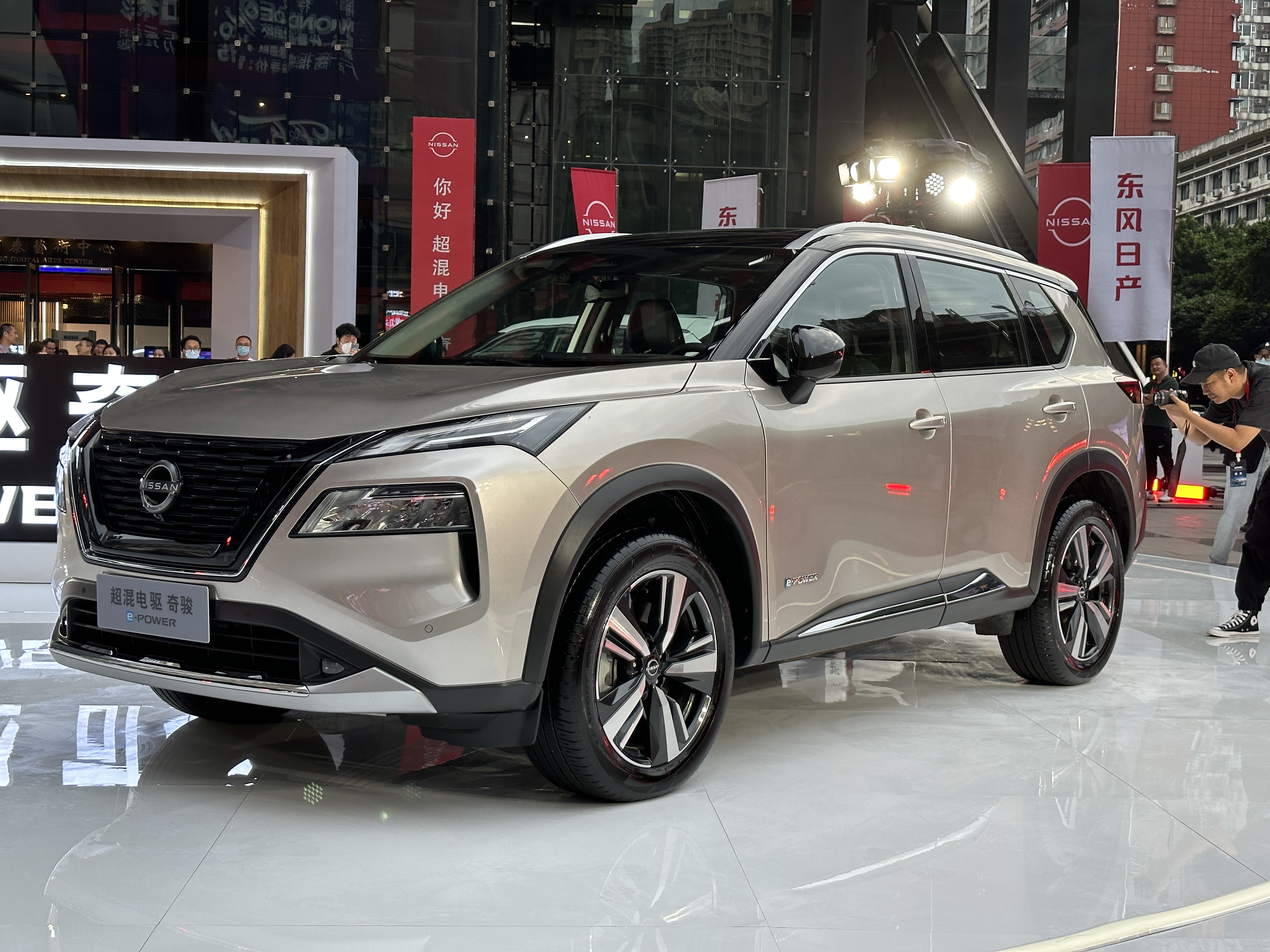 拍摄：钛媒体App