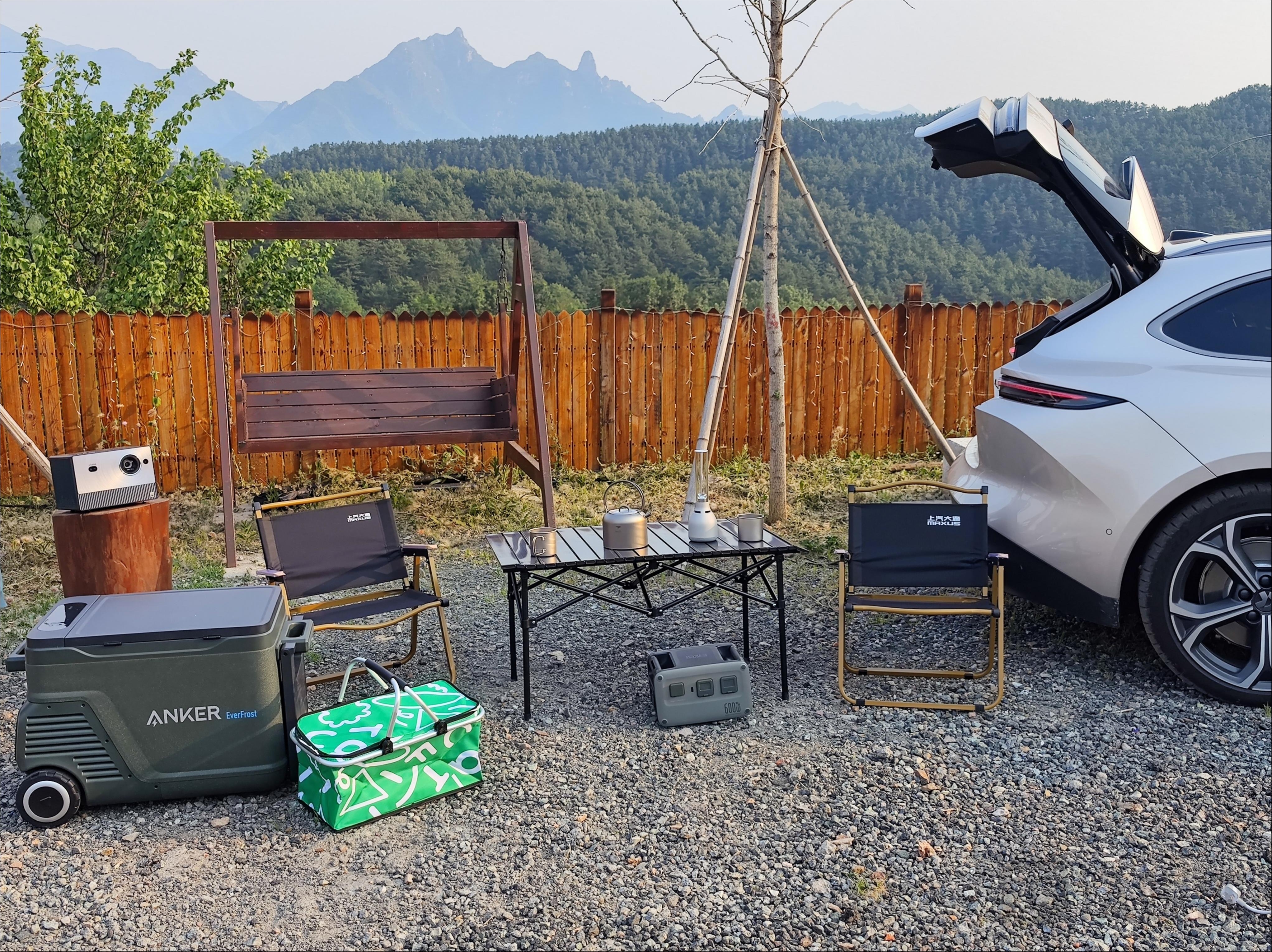 露营加入智能属性，点燃了哪些行业？