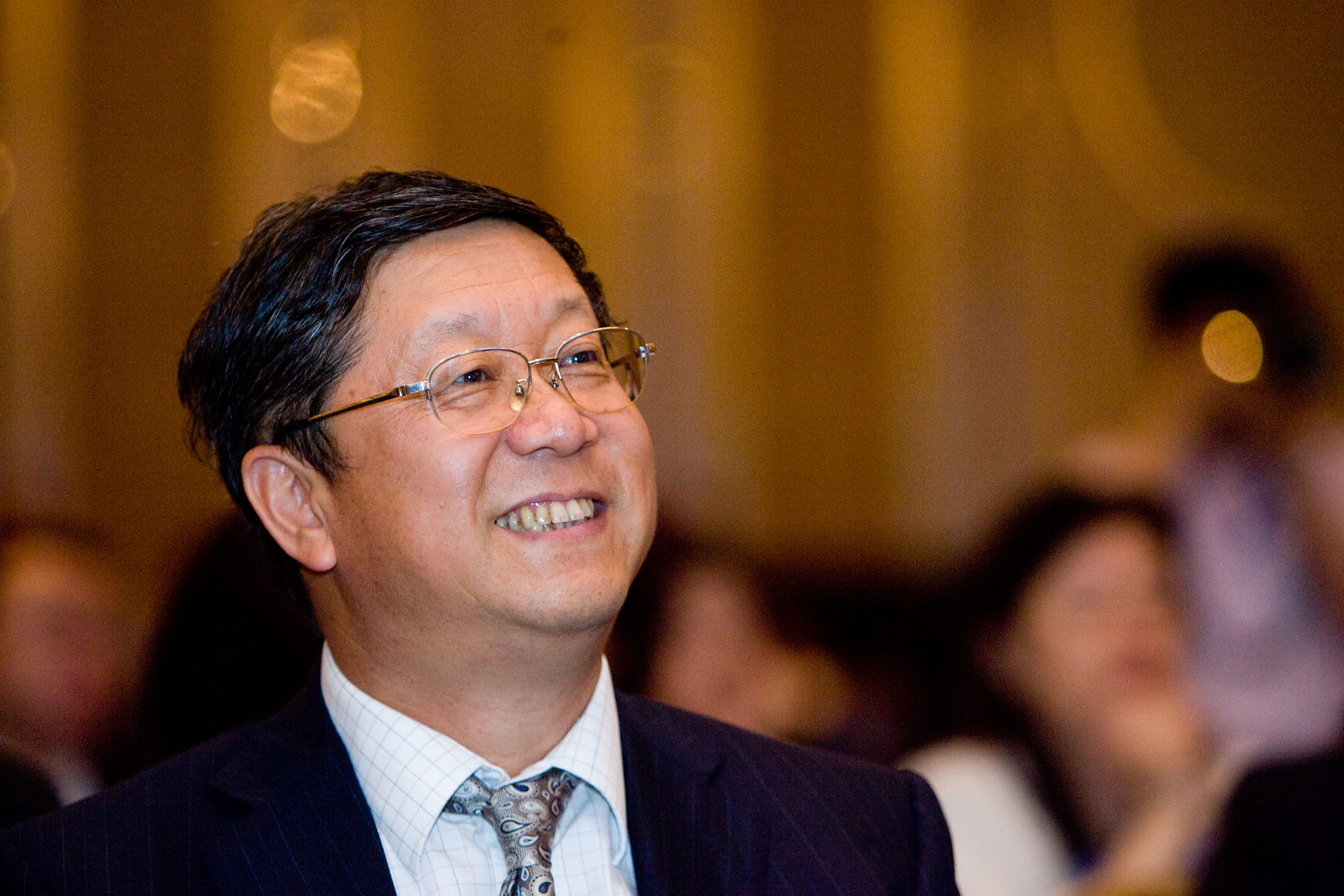 “双面”唐双宁