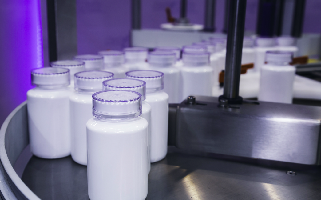 股价三年跌七成，减持阴云下，金达威18亿扩产计划待考丨钛媒体深度