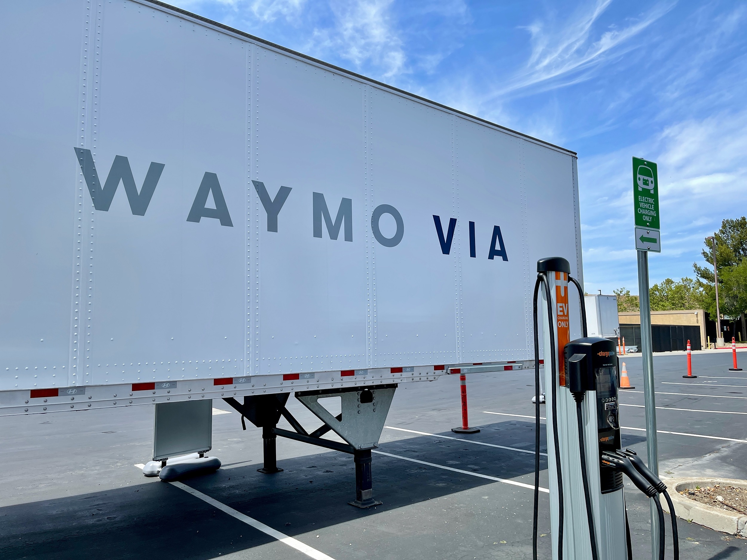 Waymo“抛弃”自动驾驶卡车业务｜钛度车库