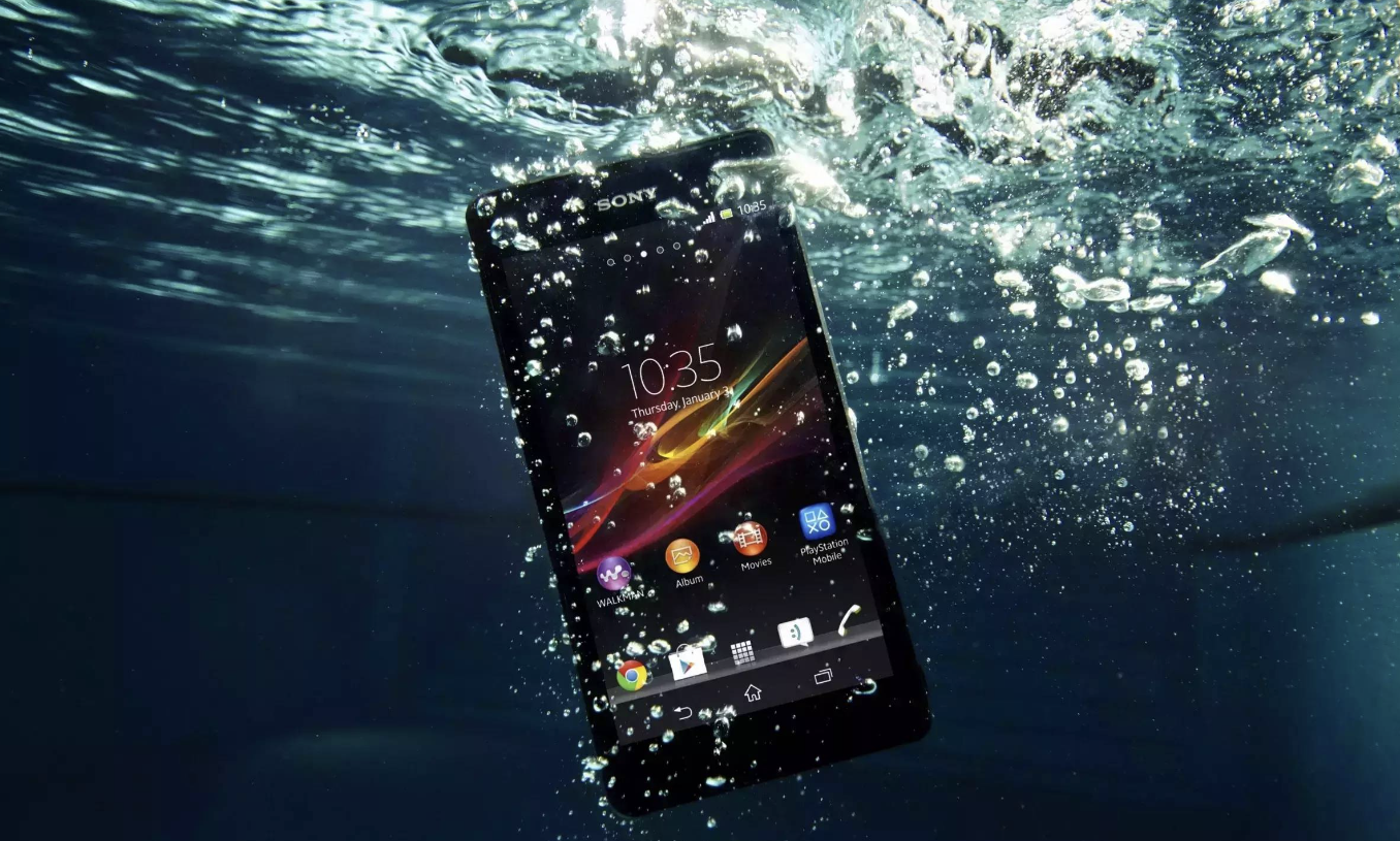 雨天路滑，数码产品能防水等级有何不同？|钛短评第41期