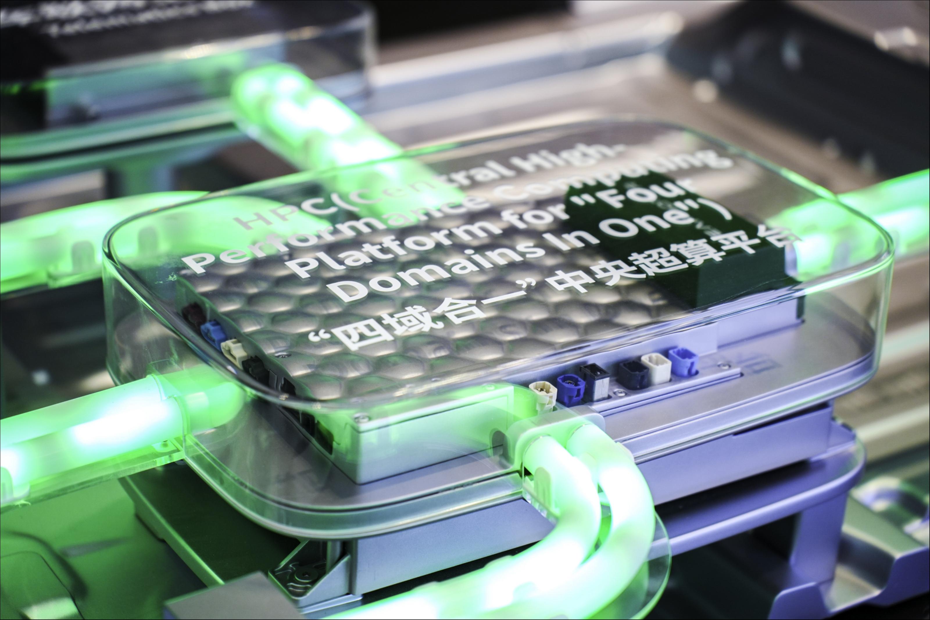 全栈自研“开花结果”，零跑意图技术输出｜钛度车库