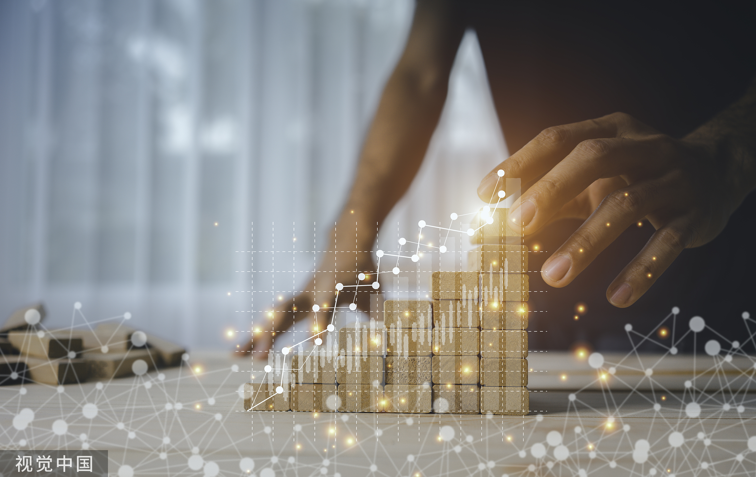 【钛晨报】打好政策“组合拳”，国家发改委等四部门联合“发声”；ChatGPT 将新增六项功能，GPT-4成默认模型，可上传多个文件、推荐回复；字节对话类AI产品Grace内测