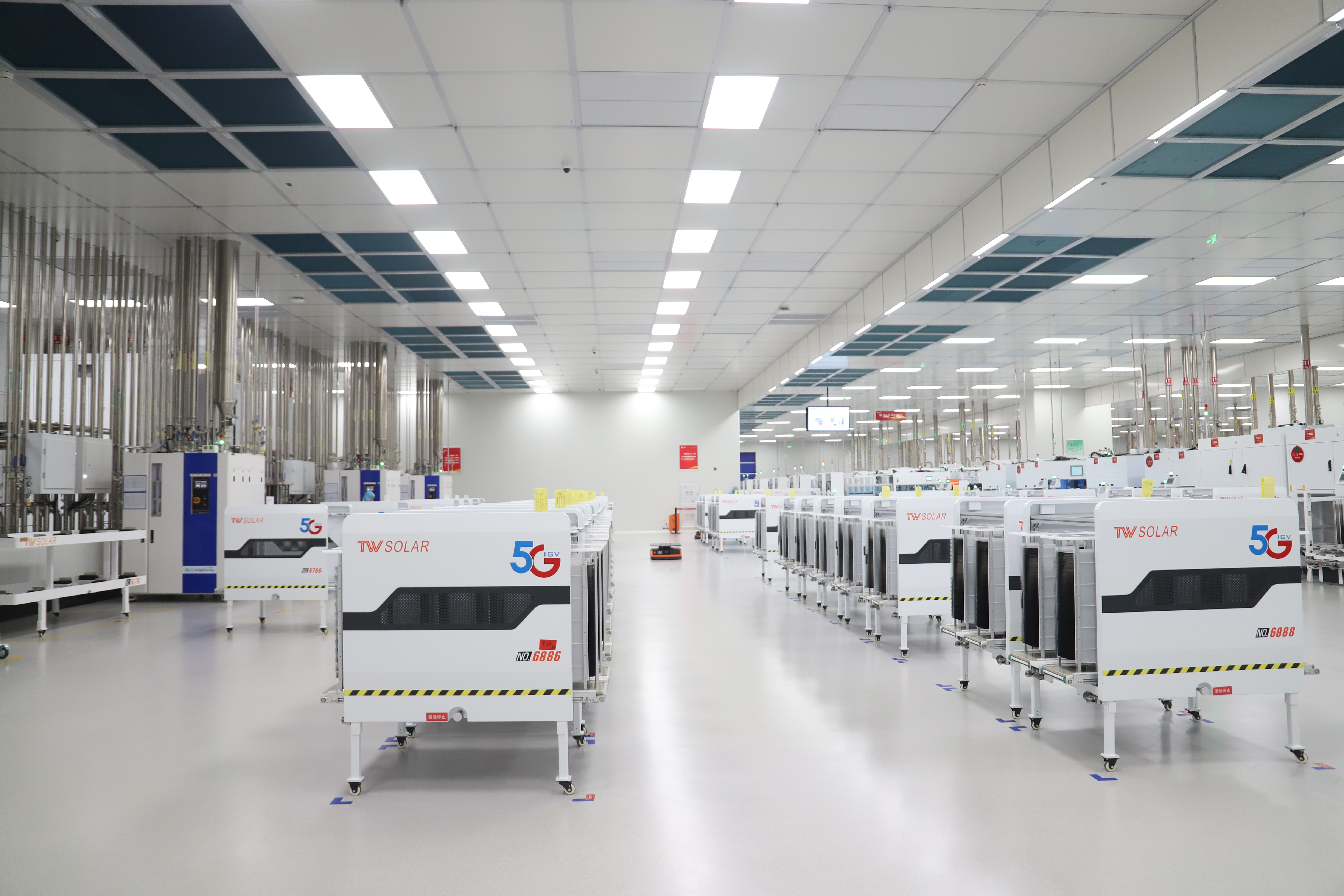 通威太阳能智能制造生产车间