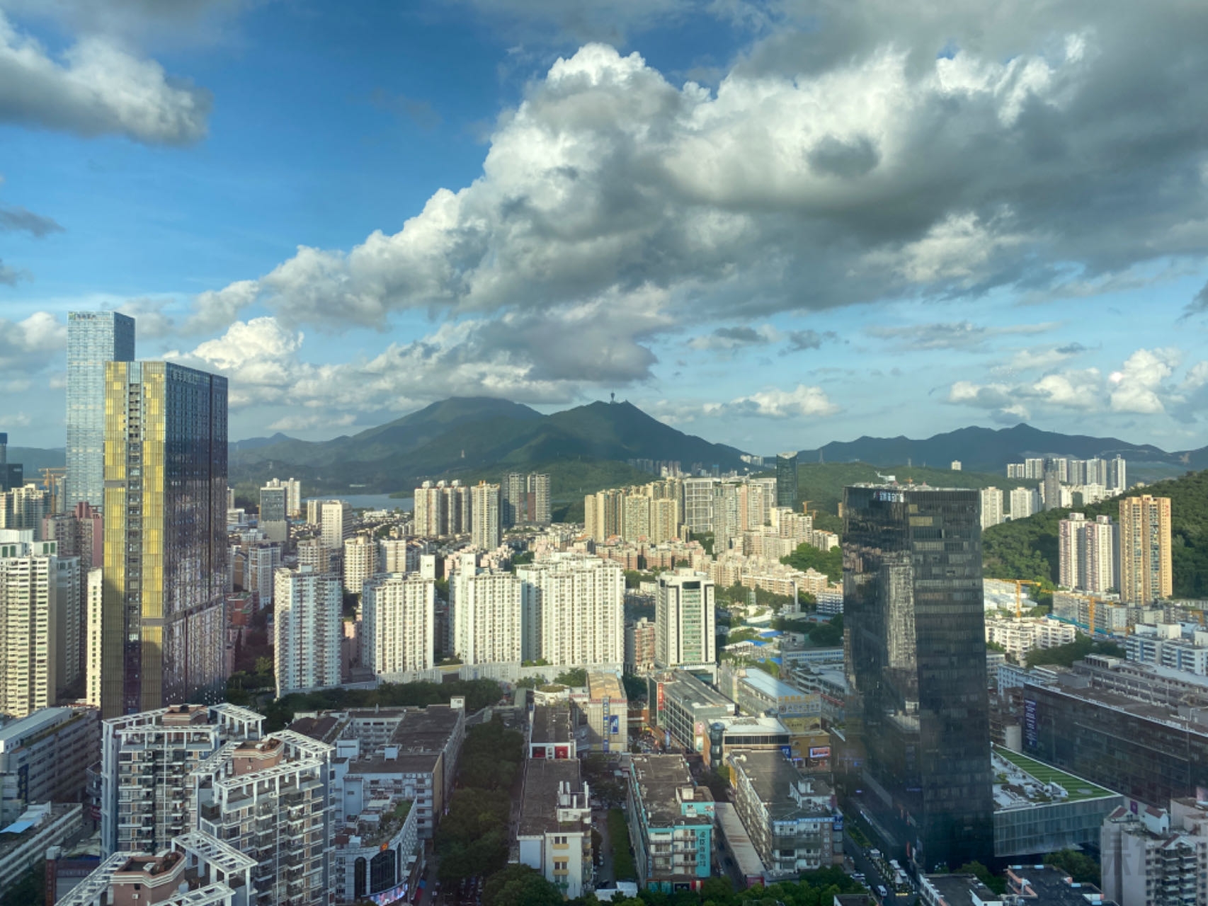 广深楼市新政半月后，新房市场波动向上、二手房市场复苏较缓