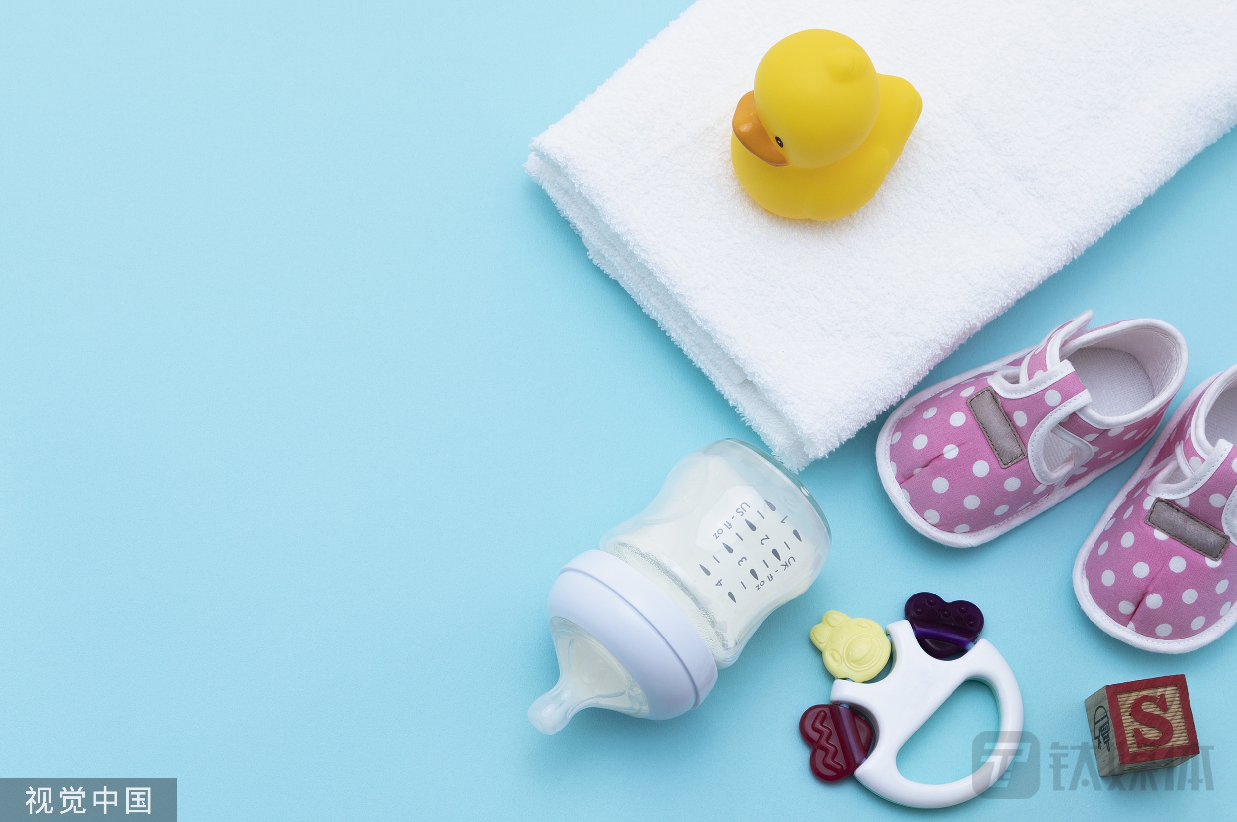 旗下化妆品厂多项违规，金发拉比遭立案调查